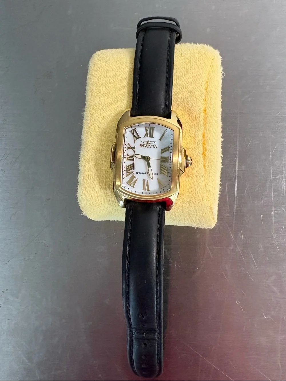 Invicta Lupah 20457 with Hadley real leather band pearl dial Roman numeral